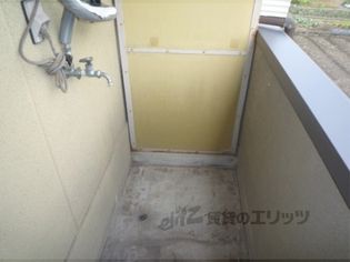 ハイツ大覚寺の洗濯機置場