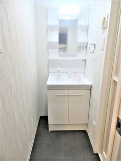 フォートレジデンス小田原八幡のシャワー付き洗面化粧台※同間取り参考写真