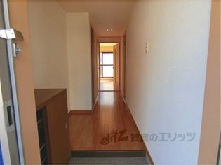 メゾングランピアの廊下