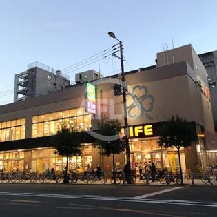 ライフ 阿波座駅前店(スーパー)まで170m