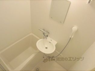 レオパレスあいのつちやまのバス