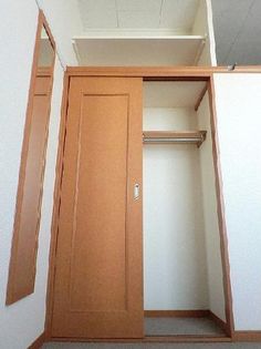 レオパレスエスペランサのクローゼット