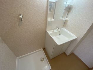 シャトレー新井の画像