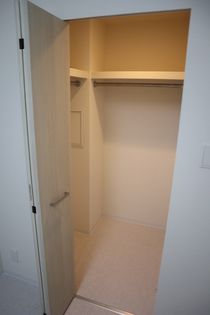 グレースリバー中之島の広々ウォークイン・クローゼット