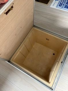 ダービーハウスのキッチン前床下収納