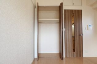 サヴォイザ・ティファナの別号室のものです。現状優先になります。