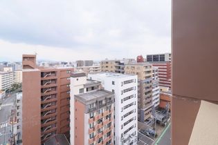 別号室です。現状優先です。