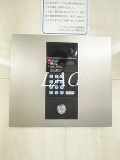 パークウェル市ヶ谷のオートロックです。