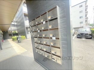 レオパレススプルースの集合ポスト