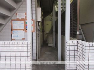 キャピタル西新宿2号棟のエントランス
