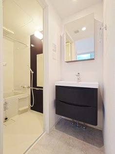 セレニテ新大阪カルムの独立洗面・脱衣所