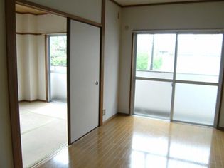 Kコート大学前の洋室(7帖)