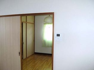 Kコート大学前の洋室(4.5帖)