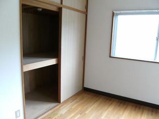 Kコート大学前の押入付。