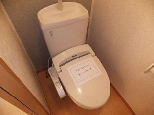 マルベリーハウスのシャワー付トイレ