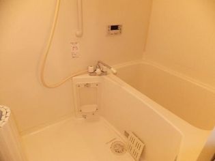 マルベリーハウスのバス