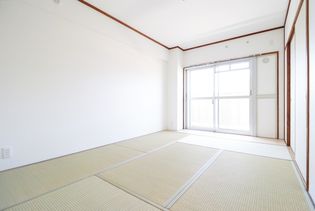 UR武庫川の和室
