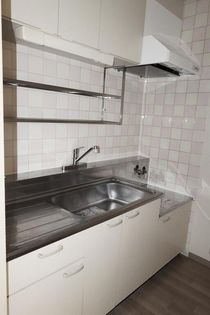 ローレルマンション斉木 A棟のガス台設置可能です。