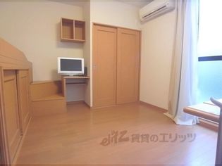 レオパレス京都鷹峯の洋室