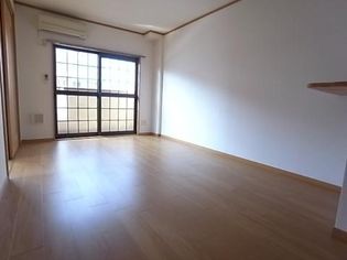 アクロスIIのリビング