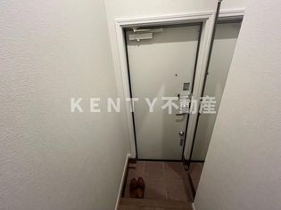 カレントカジマヤの落ち着いた玄関です