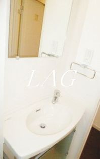 サンテミリオン田端の洗面台です。