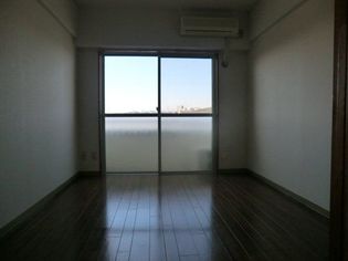 プラザマキシムの画像