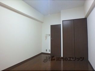 早川マンションの洋室