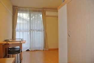 レオパレスビハイントロンチーノの居室