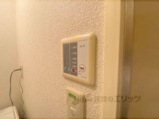 レオパレス萩ケ丘の浴室乾燥機