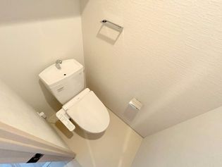 ファーストフィオーレ長田グランディールの綺麗なトイレにはウォシュレット標準装備です。