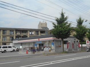 サークルK京都嵯峨広沢店(コンビニ)まで435m