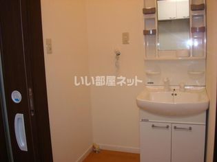 グランドール・Fの画像