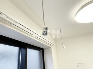 a LATO 日暮里の室内物干し用金具付!雨の日や梅雨の時期に役立ちます!