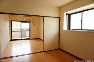 ミカーサ安島の画像