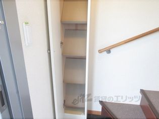 レオパレスグリーンリーフの下駄箱