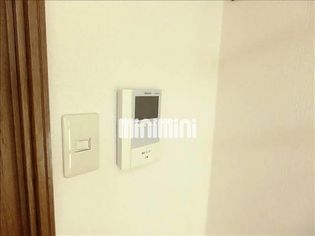 シャンブル八乙女の来客者を確認できるTV付きモニターホンです。