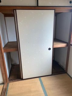 RIZE河内長野(旧泉文化)の押入