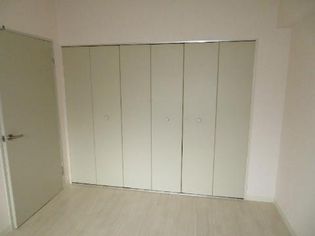 ファミーユ百合のクローゼット