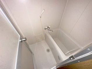 ピスケス花園のゆったりと入るなら、お風呂とトイレとは別々が嬉しいですよね。
