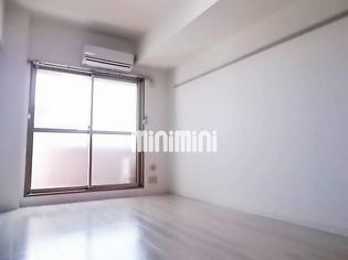 Deux mille deuxの画像