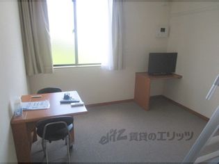 レオパレスエザーンス2の洋室