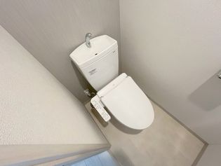 Alivis緑橋の綺麗なトイレにはウォシュレット標準装備です。