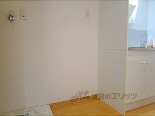 ヌフジャラン御前の冷蔵庫置場