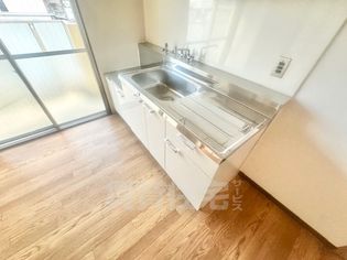 華岡マンションの画像