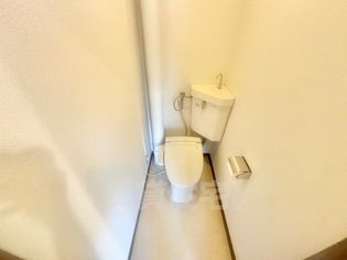 華岡マンションの画像