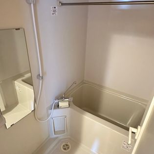 ハートフル泉田の浴室