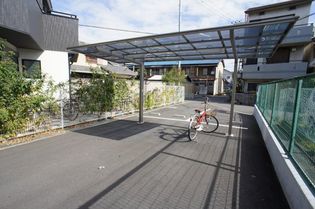 メゾンド・ギャルソンIの駐輪場