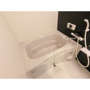 PEACE WELL 四条のバス