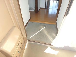 第2馬橋マンションの玄関